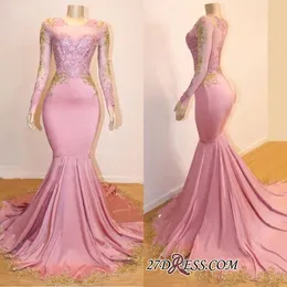 Oszałamiająca Różowa Syrenka Prom Dresses Z Złotym Koronką Appliqued 2019 Sheer Szyi Długie Rękawy Sweep Pociąg Suknie Party Party BC1142