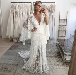 Bohemian 2021 Beach Wedding Dresses Bridal Gowns V Neck Bell Long Sleeve Lace Open Backless Boho robe de mariee282o