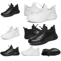 Tanie sprzedaż butów do biegania dla mężczyzn Kobiety Triple Black White Skórzane platforma Sports Sneakers Męskie trenerzy domowa marka wyprodukowana w Chinach