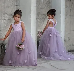 Setwell Lavender Flower Girls Sukienki Ręcznie Made Flowers Backless Arabic Girl Dress Dress Custom Made Tulle Girl Dress