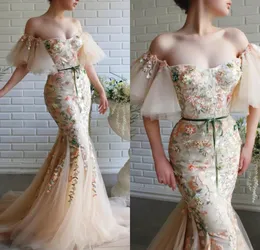 2020 Floral Mermaid Prom Gowns Off-shoulder Appliqued Beaded Hand Made Flower Evening Gown Ruched Sweep Train Custom Made Prom Dress