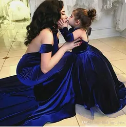 Royal Modest Sexy Blue Mermaid Evening Dresses Veet Halter Neck Open Back Sweep Train Prom Party Mother Daughter Gowns Ogstuff