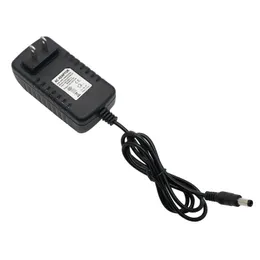 CCTVカムLEDストリップEU / US / UK / AUアダプタAC110-220V、DC12V 1A 2A 3A 4オプションプラグトランスフォーマーへの電源200V電源