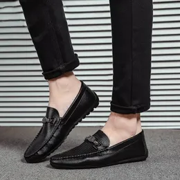 2020 Summer Hollow Out Designer Shoes Men High Quality Loafers Men Shoes Leather Casual Shoes Man Slip On Loafers For Men Flats