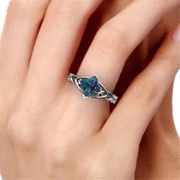 Partihandel- Kreativ designer Personlighet Färgglad Topaz Luxury Ring Europeiska och amerikansk stil Par Diamond Ring Free Frakt