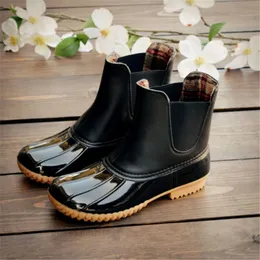 Hot Sale-Oots Nya Vinter Stövlar Flicka Skor Ankel Boots PVC Vuxna Slip-On Vattentät Andningsbara Rainy Shoes