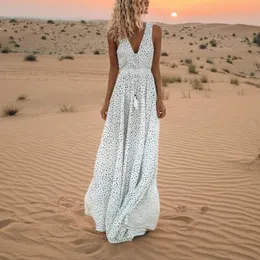 Белое платье макси в горошек без рукавов в стиле бохо, свободное платье до пола, винтажные пляжные платья с v-образным вырезом, сексуальное летнее вечерние платье