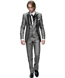 En knapp Slim Passar Light Grey Groom Tuxedos Peak Lapel Män Bröllopsfest Groomsmen 3 stycken kostymer (jacka + byxor + väst + slips) K72