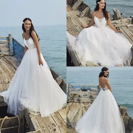 2019 Bohemian Wedding Dresses Spaghetti A Line Sweep Train Tulle Simple Beach Wedding Dress Lace Appliques Custom Made Boho Bridal Gowns