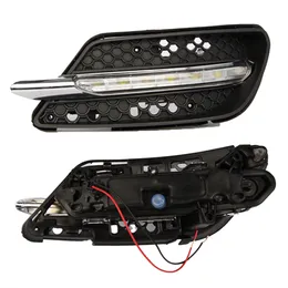 Bil LED DRL DAYTIME RUNNING LIGHTS KÖRNING LAMP-FOG Ljus för Mercedes Benz W204 C-klass C300 AMG Sport 2007 2008 2009 2010 2011304Y