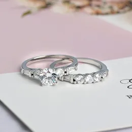 Anello da donna con zircone Super flash di nuova vendita calda all'ingrosso Regalo di gioielli con anello di fidanzamento per matrimonio di moda europea e americana