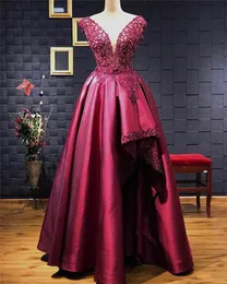 2020 Burgundia Koronkowa Aplikacja A-Line Evening Dress Vintage Satyna Formalna Suknia Wieczorowa Arabski Plus Size Party Pageant Dress