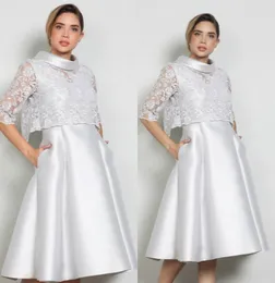 2019 Elegant Mother Of The Bride Dresses Jewel Neck Lace Half Long Sleeves Wedding Guest Dress A Line Satin Plus Size Evening Gowns