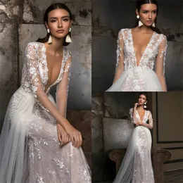 Berta Mermaid Overkirts Gelinlik Uzun Kollu Derin V Boyun Tam 3D Çiçek Dantelli Aplike Gelin Gowns Gayri resmi Gelin Elbiseler