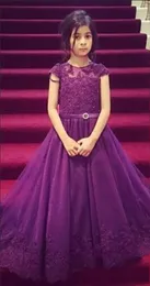 フラワーガールドレスクルー半袖ビーズの床の長さオーガンツの素敵な紫色の長い女の子のページェントドレス弓アップリケ2016 Vestido Longo