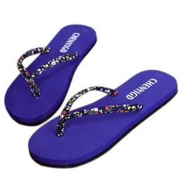 Heißer Verkauf-Neue 2018 Sommer Strand Flip-Flops Sandalen Damen Hausschuhe Weibliche Flache Sandalen Flip-Flops