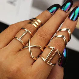 5 Pcs/ Set Classic Gold Colour V Chevron Rings Geometrical Irregular Ring Set Lady Charm Costume Jewelry Accessories Midi Rings