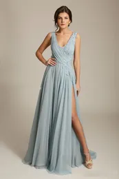 Ultimi abiti da damigella d'onore blu polveroso scollo a V senza maniche applicazioni in chiffon drappeggiato sul retro abiti da ballo formali con spacco laterale da sposa P2592