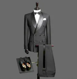 Mäns dubbelbröst bröllop groom tuxedos prom formell middag sjal lapel kostymer kappa brudgummen herr jacka västbyxor