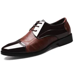 مصمم الأزياء الإيطالي الرجال اللباس الرسمي أحذية جلد طبيعي أسود عرس أحذية الرجال الأحذية مكتب للرجال