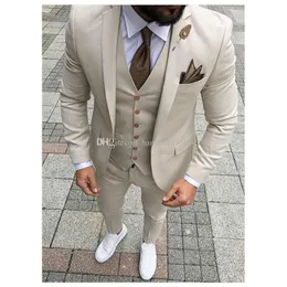 Nowy projekt One Button Beige Groom Tuxedos Notch Lapel Groomsmen Mens Garnitury Wedding / Prom / Dinner Blazer (Kurtka + Spodnie + Kamizelka + Krawat) K262