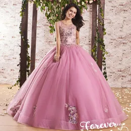 Charmig Beaded Ball Gown Quinceanera Klänningar Sheer Jewel Neck Appliqued Sweet 16 Dress Tulle Golvlängd Sequined Masquerade Klänningar