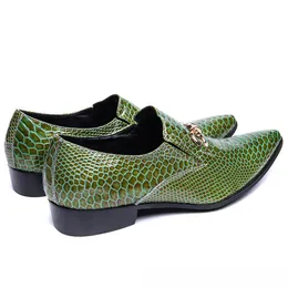 Scarpe da uomo in vera pelle verde italiana Scarpe da uomo alla moda con punta a punta Scarpe da ballo paty maschili Scarpe da cerimonia da uomo d'affari