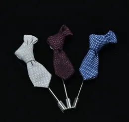 Nya Populära Män Stripped Tie Shape Brosch För Dekor Dekor Mode Bröllop Groomsman Brosches Pin Present Tillbehör