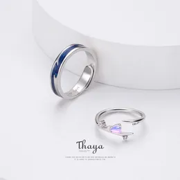 Thaya 떨어지는 사랑 조정 가능한 커플 반지 여성들을위한 925 실버 색소 반지 약혼 선물