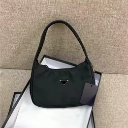 2019 Hot Global Snabb Frakt Classic Lyx Matchande Tyg Läder Tote Den Högsta kvalitet Handväska Lady Purse Storlek 22 cm 15 cm 6 cm