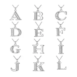 26 Initial Letter Pendant Halsband Kvinnor Rhinestone Letter Chain Halsband Mode Smycken Tillbehör till Presentfest