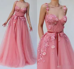 Coral Floral D Applique Prom Dresses Spaghetti Straps Ribbon Pärled Celebrity Party Gown Tulle Custom Made Formal Evening Wear