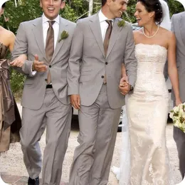 Najnowsze Design Dwa Guziki Light Grey Wedding Groom Tuxedos Notch Lapel Groomsmen Mężczyźni Garnitury Prom Blazer (Kurtka + Spodnie + Krawat) NO: 2063