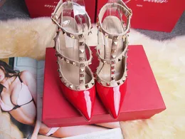 熱い販売2017ファッションリベットガールズセクシーな尖った靴ダンスシューズの結婚式の靴ダブルストラップサンダル