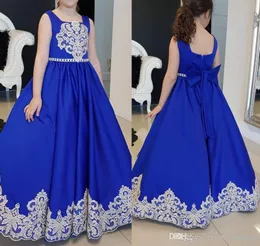 2019 Prinsessan Billiga Långt Royal Blue Boho Flower Girl Dresses Dotter Toddler Pretty Kids Pagant Formell First Holy Communion Gown