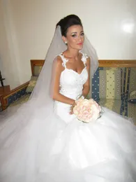 Romantyczne suknie ślubne Organza Aplikacje Frezowanie Dorosłych Mała Syrenka Bridal Suknie Plus Size Sukienka