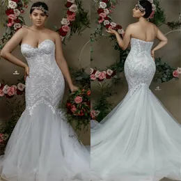 Plus Size Meerjungfrau Brautkleider Sexy trägerlos rückenfrei applizierte Spitze Brautkleid Sweep Zug nach Maß Vestidos de Novia günstig