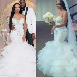 Luxury Mermaid Bröllopsklänningar 2019 Plus Storlekskristaller Beaded Bridal Gowns Sweetheart Tiered Kjolar Afrikansk Bröllopsklänning Vestido de Novia
