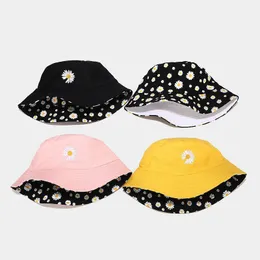 Double Wear Small Daisy Sun Cap Fisherman Hat Bucket Hats Men Women Korean Casual Fishing Yellow Hat Summer Clothing Accessories