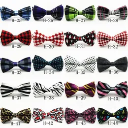 Ny mode Unisex Neck Bowtie Bow Slips Justerbar slips Högkvalitativ metalljustering Spännen 100st valfri Multi-Style A096