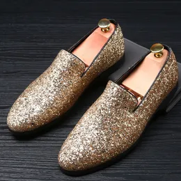 Ostre skórzane buty Rhinestone osobowości męski buty obuwnicze