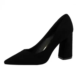 Zapatillas Negras De Tacon Grueso Online Deals, UP TO 61% OFF |  lavalldelord.com