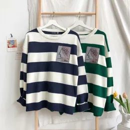 pull bleu vert