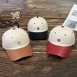 b baseball cap