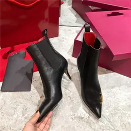 valentino trainers wholesale