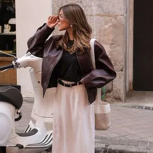 2024 Autumn Womens Leather Jacket Comfortable And Casual Collar