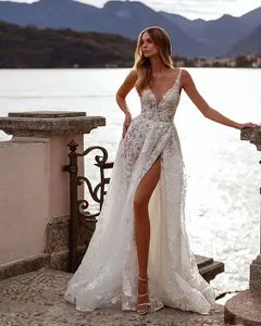 Bridal Consultant Brides Say Yes To The Dress Canada 2018 TAIGUHUI