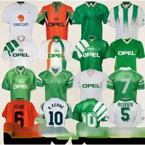 洋書 IRELAND'S SOCCER TOP 20 Amazon | Ireland's Soccer Top 20 | Keane, Colm | Biographies