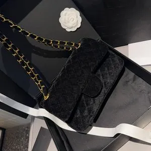 あ VELVET CHAIN WAIST BAG 466T バッグ あ VELVET CHAIN WAIST BAG