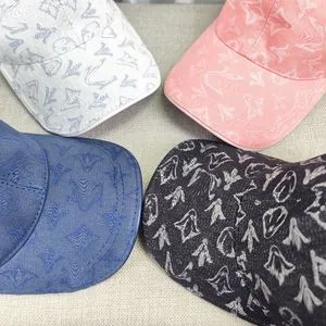 DHgate.com:Animated Pattern Baseball Cap, Dome Leisure
